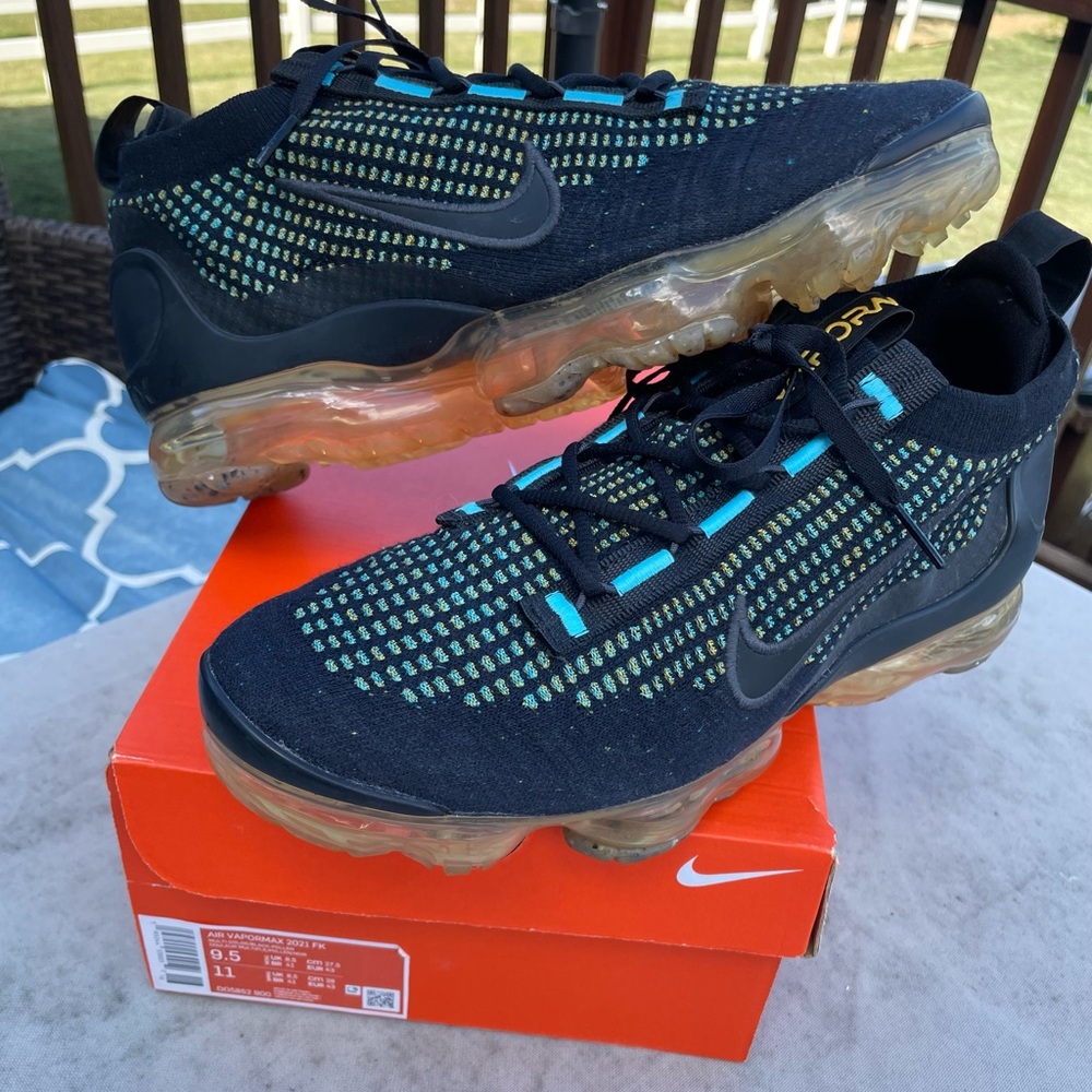 MENS NIKE AIR VAPORMAX 2021 FK BLACK POLLEN SIZE 9.5 SHOES DO5852-900